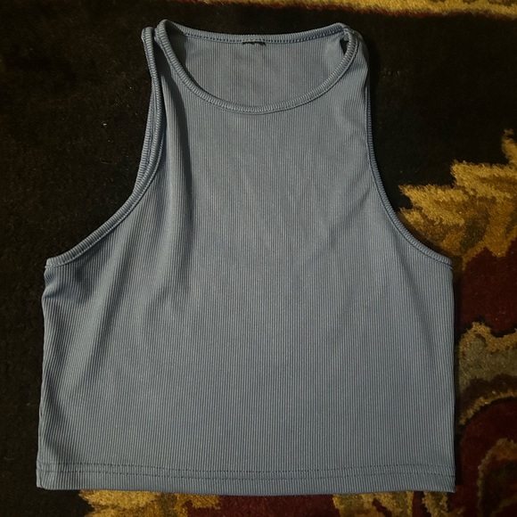 Cute Cropped Tanks - Picture 3 of 4